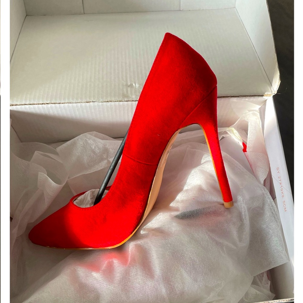 Fashion nova 7 red
